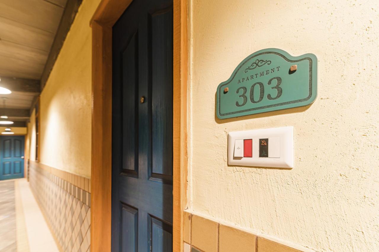 Bougainvilla Apartment Surate Exterior foto