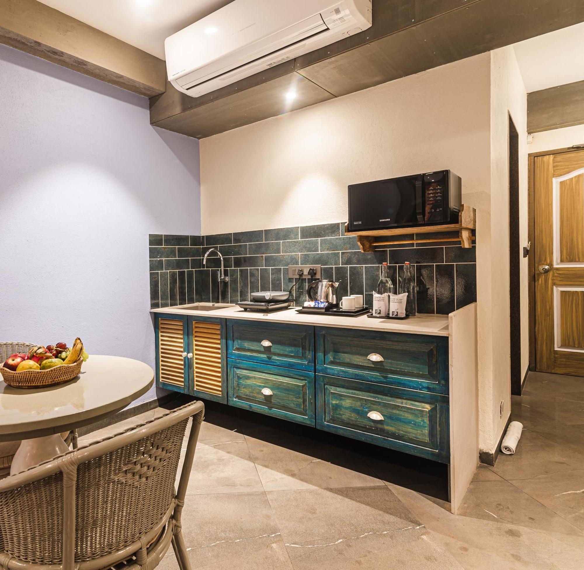 Bougainvilla Apartment Surate Exterior foto